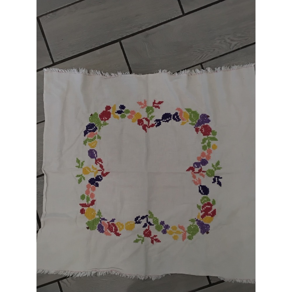 Vintage‎ Hand Embroidered Floral Fruit White Square Tablecloth Fringed 31x33